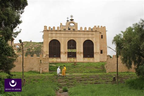   El Retablo de Aksum: Un Viaje en Mosaico por la Historia Sagrada